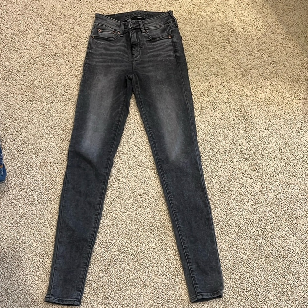 Women’s American Eagle size 0 tall black washed jeans